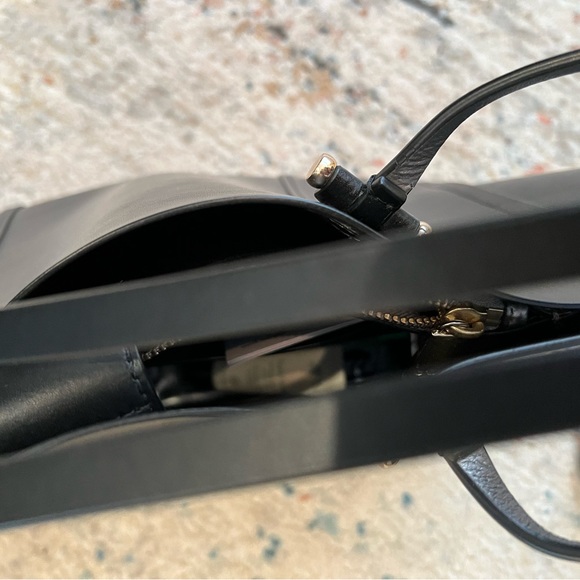 Kate Spade Tote in Black, Excellent Condition - Picture 11 of 13